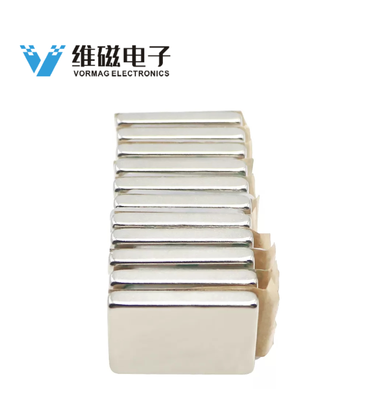 N52 Nickel Coated Permanent Magnet With 3M Adhesive